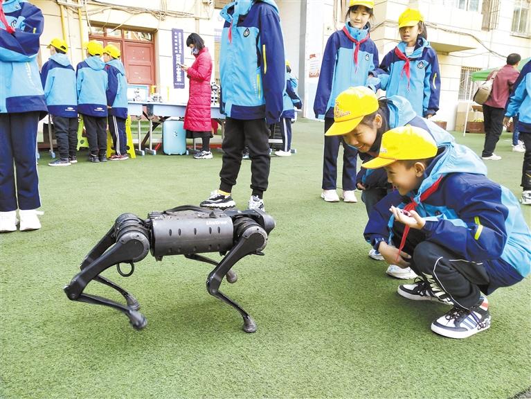 蘭州安西路小學“STEM種子?！苯遗?>
        </a><em>蘭州安西路小學“STEM種子校”揭牌</em></li>
    <li><a  target=