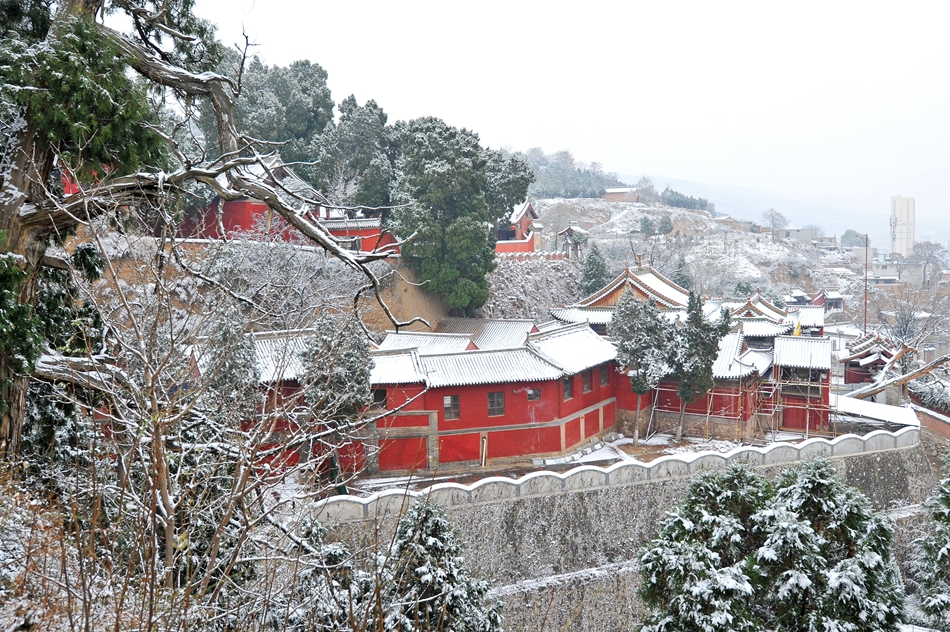 雪后的天水玉泉觀，仿佛回到了古秦州