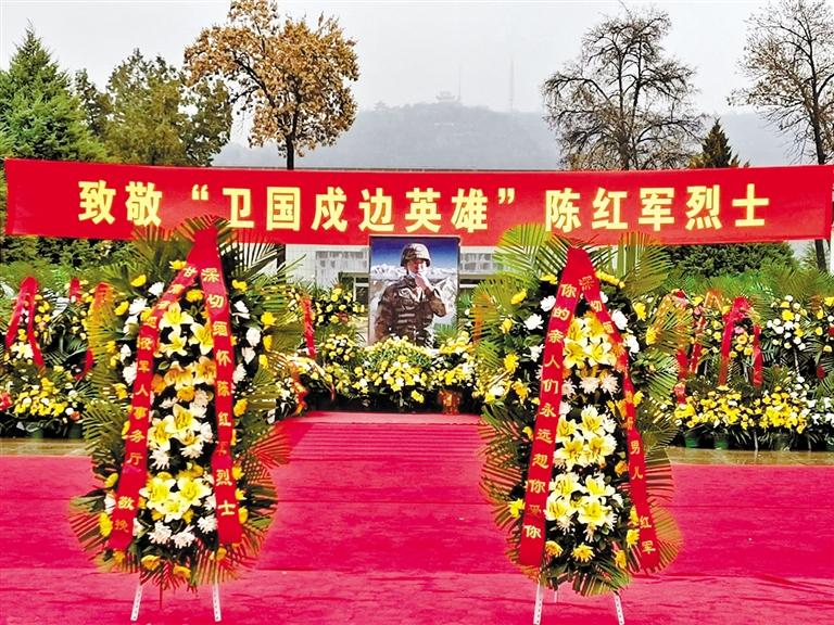 又是一年清明時(shí) 金城嗚咽祭英魂 “紅軍，我們看你來(lái)了！”