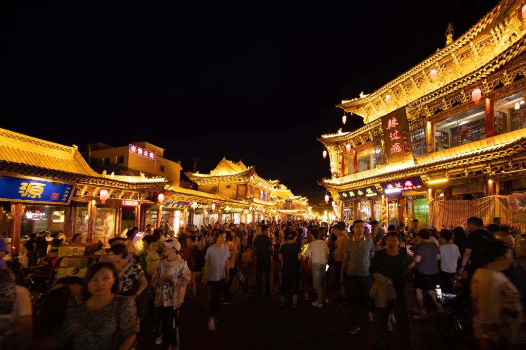 古風(fēng)、華美、浪漫、美味……現(xiàn)實版“清明上河圖”，就在這里！