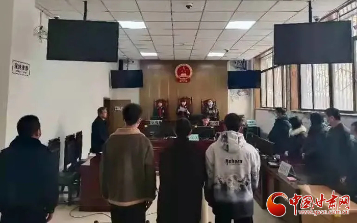 依法帶娃！甘肅省平涼市發(fā)出首份《家庭教育令》