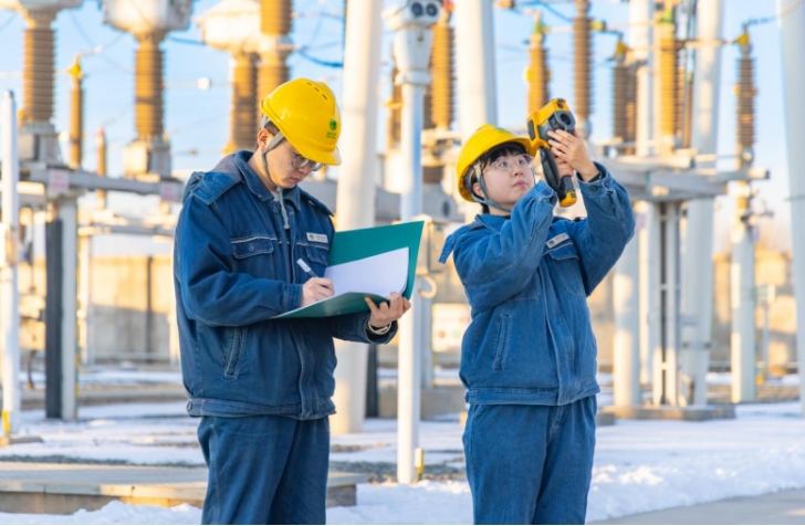 國(guó)網(wǎng)甘肅電力：燈火守歲 電暖新年